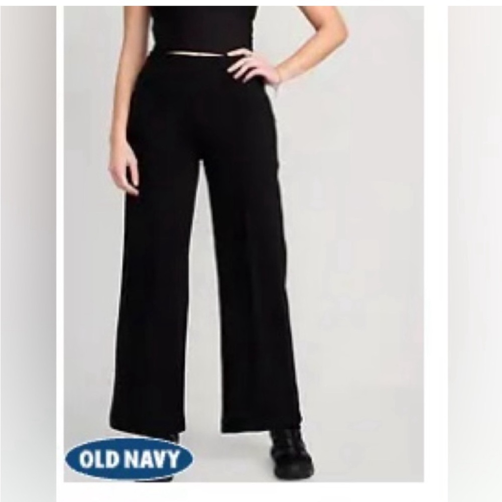 Old Navy High Waisted Dynamic Fleece Pant Black  L